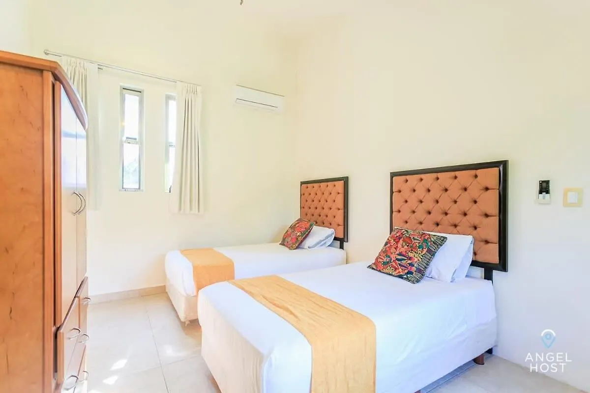Villa With Private Pool & Large Garden In Playacar プレヤデルカーメン 0*,  メキシコ