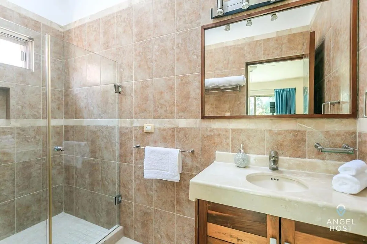Villa With Private Pool & Large Garden In Playacar プレヤデルカーメン
