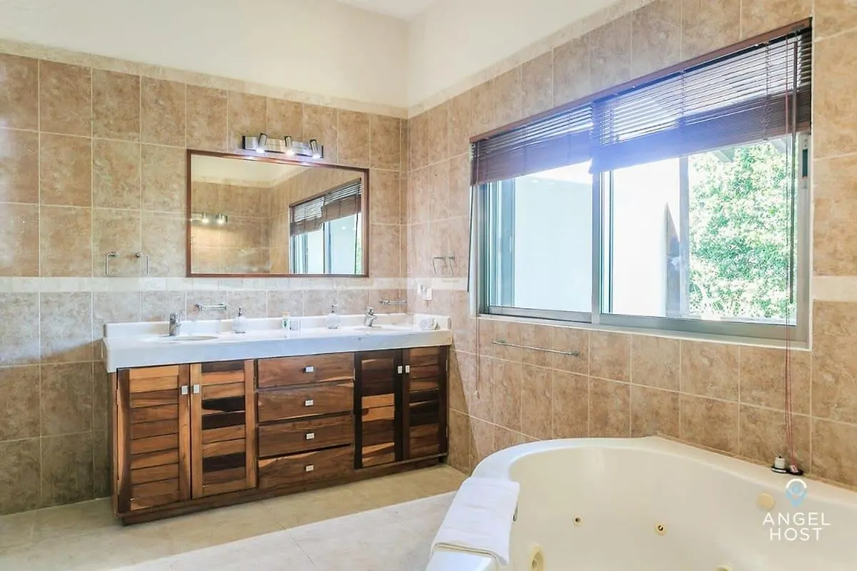 Villa With Private Pool & Large Garden In Playacar プレヤデルカーメン 0*,  メキシコ