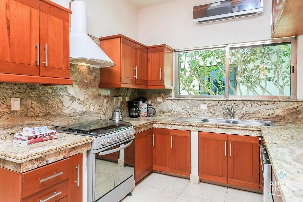 Villa With Private Pool & Large Garden In Playacar プレヤデルカーメン
