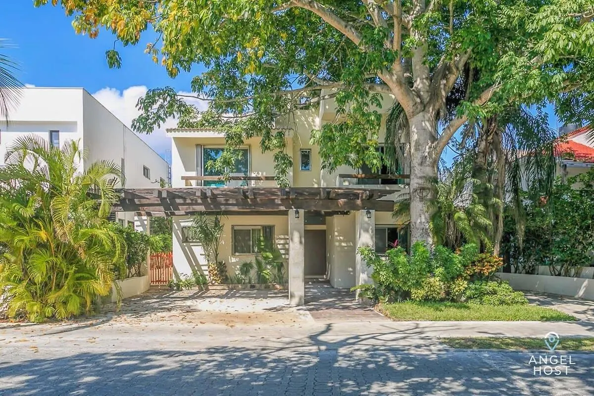 Villa With Private Pool & Large Garden In Playacar プレヤデルカーメン