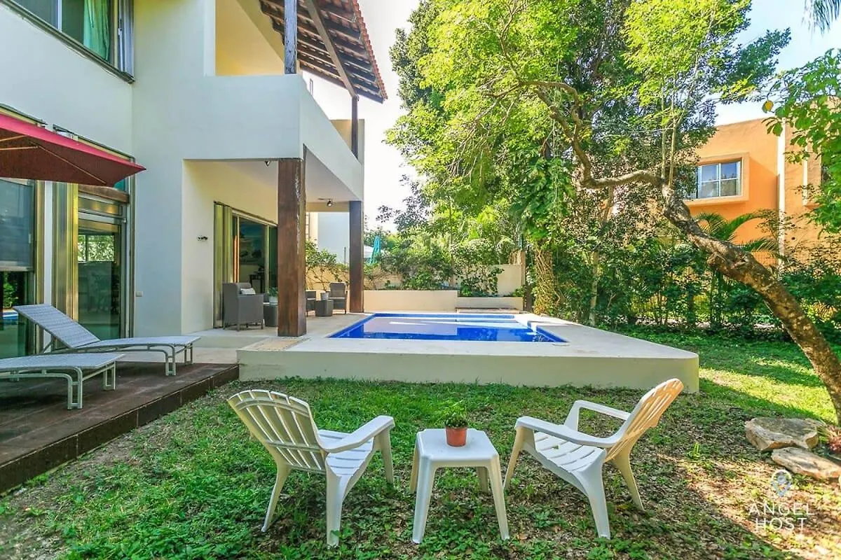 Villa With Private Pool & Large Garden In Playacar プレヤデルカーメン 0*,