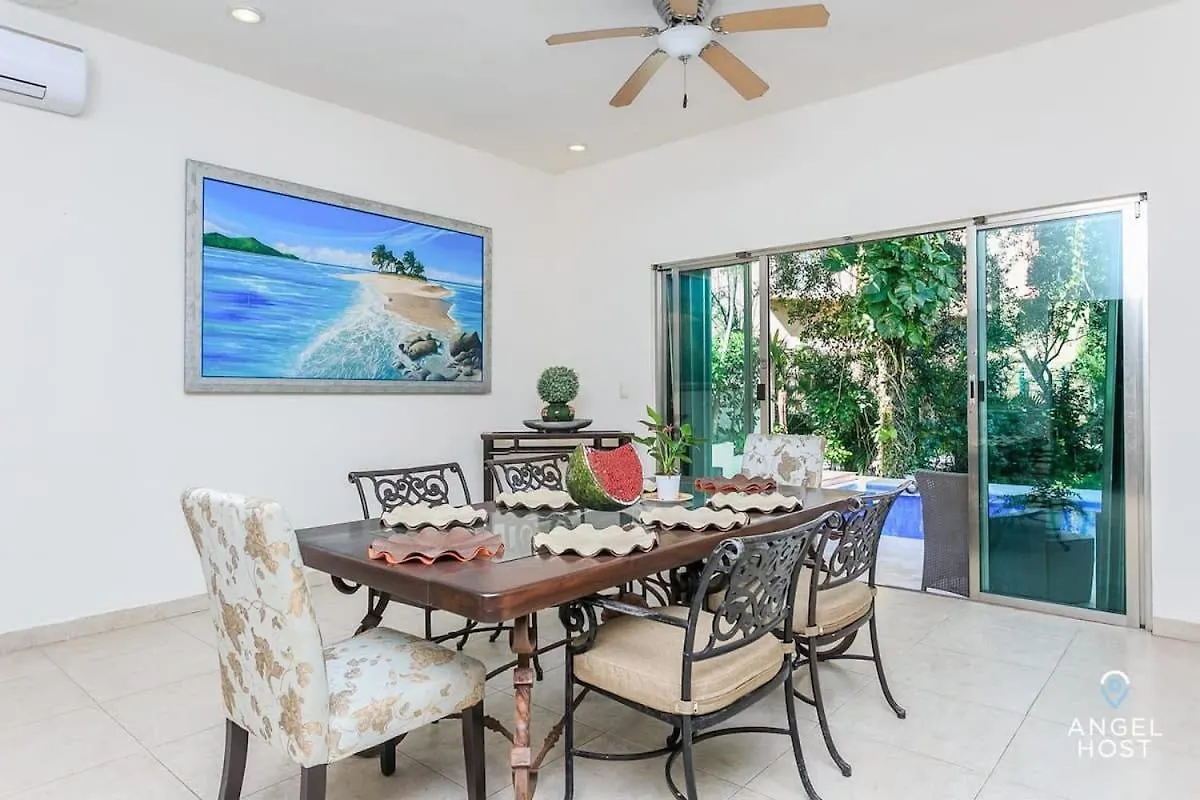 Villa With Private Pool & Large Garden In Playacar プレヤデルカーメン