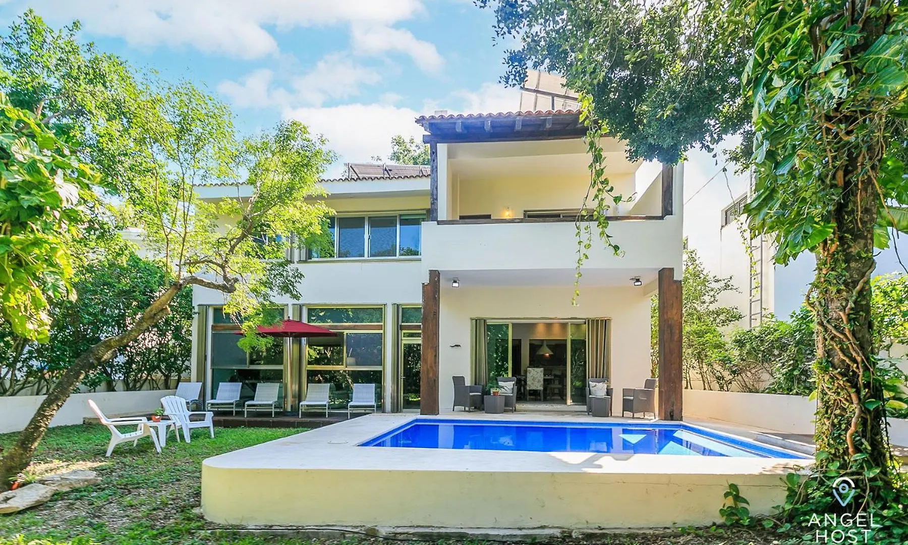 Villa With Private Pool & Large Garden In Playacar Playa del Carmen