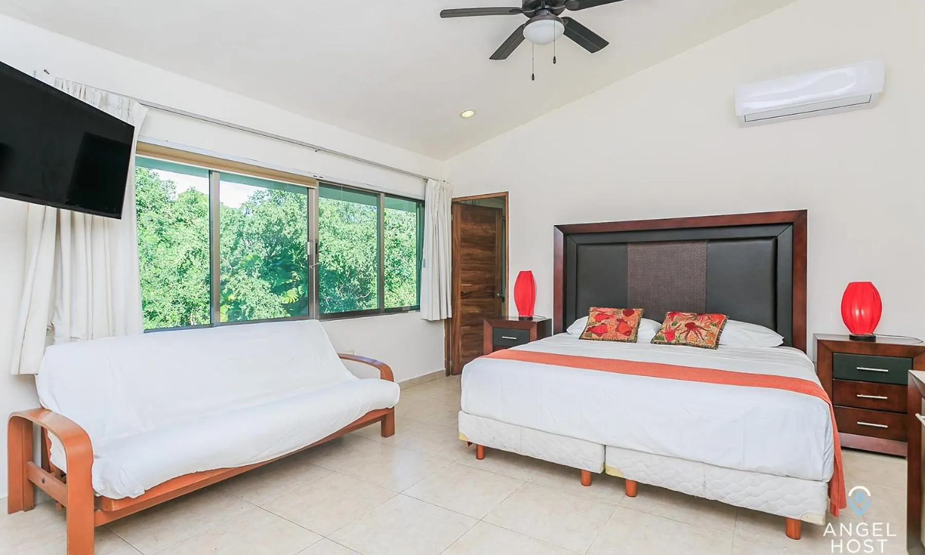 Villa With Private Pool & Large Garden In Playacar Playa del Carmen