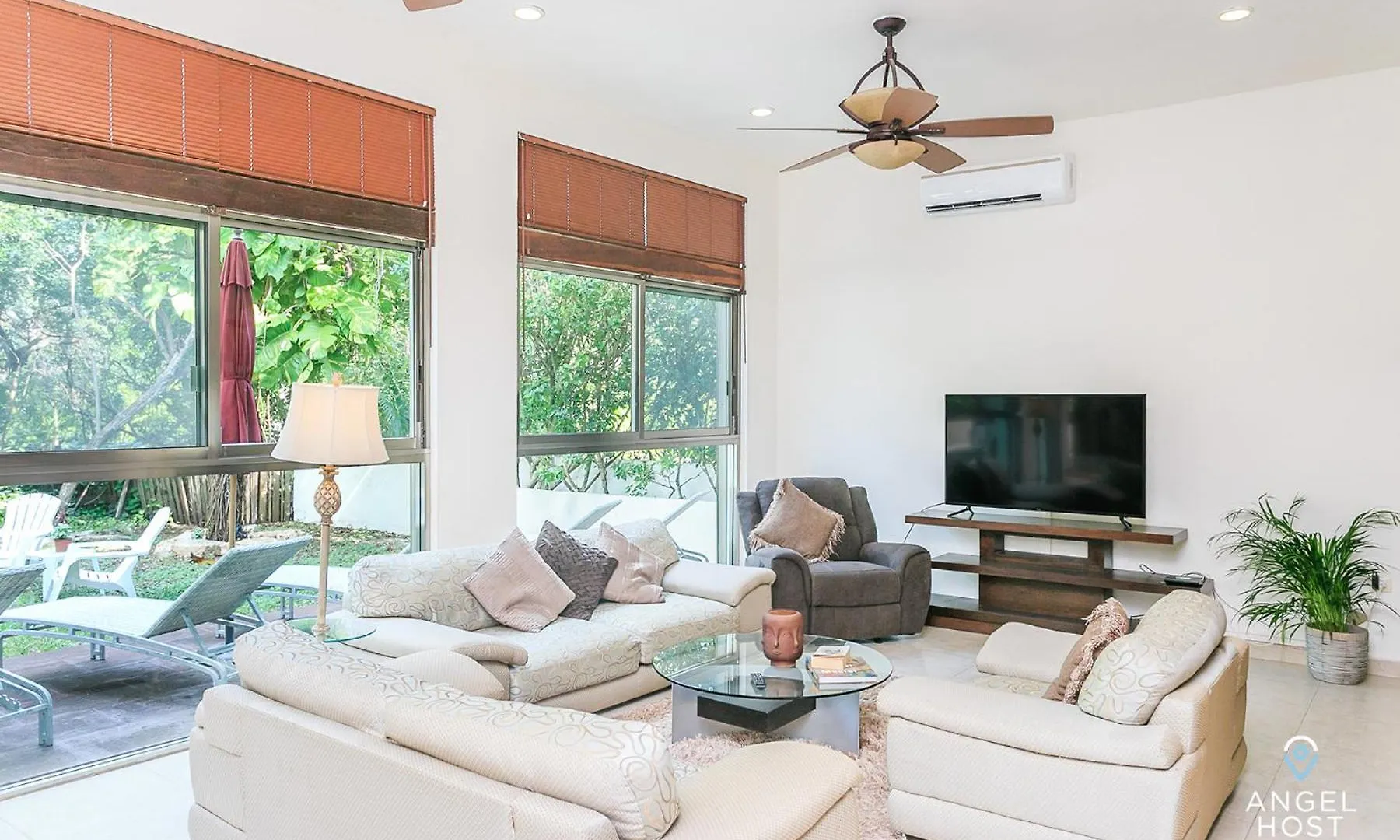 Villa With Private Pool & Large Garden In Playacar Playa del Carmen